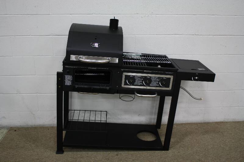 lot 34 image: LP Gas & Charcoal Barbecue
