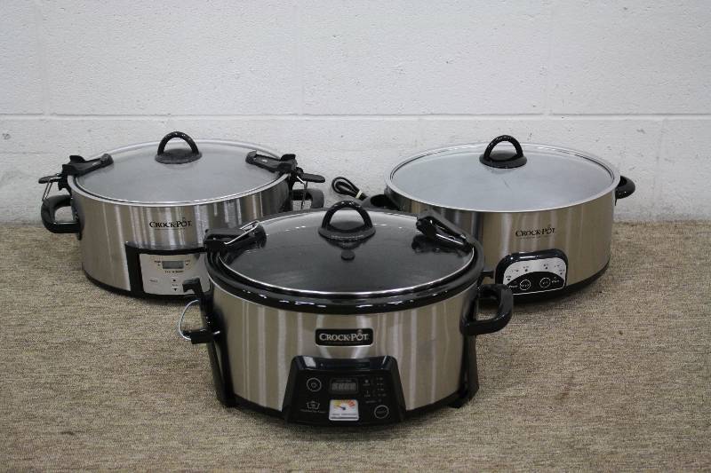 lot 58 image: 3 Crock Pots