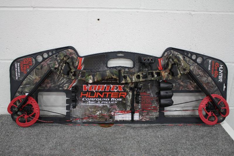 lot 70 image: Vortex Compound Bow