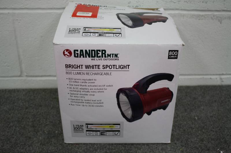 lot 72 image: Spotlight