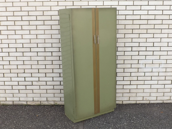 lot 14 image: Vintage Mid Century Green Steel Cabinet