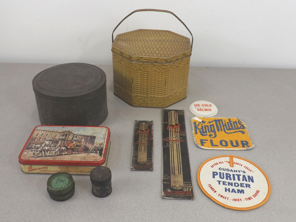lot 30 image: Advertising Tins Signs Hot Pads