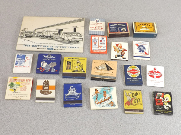 lot 33 image: Group of Higher End Vintage Match Books