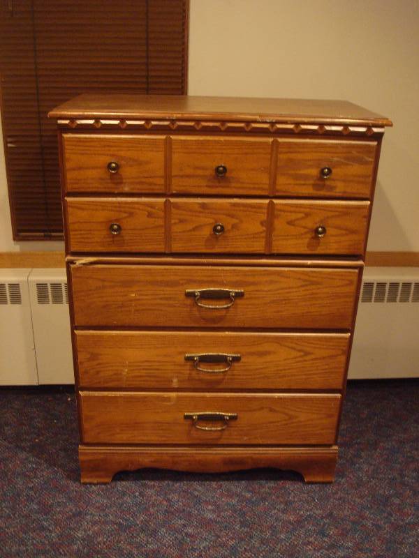 lot 12 image: Larger&nbspBassett Furniture Dresser, Used, ...