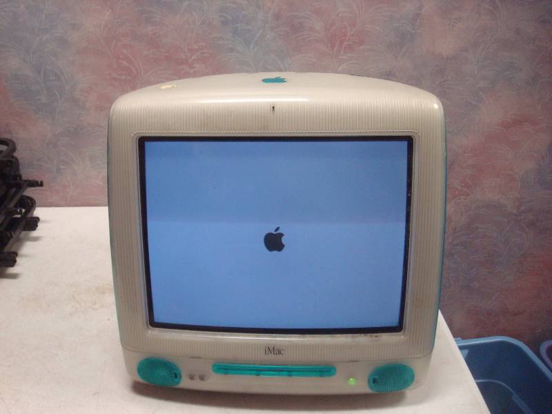 Older Apple iMac Computer, Powers On, Has No ... | #84 Vintage Fine ...