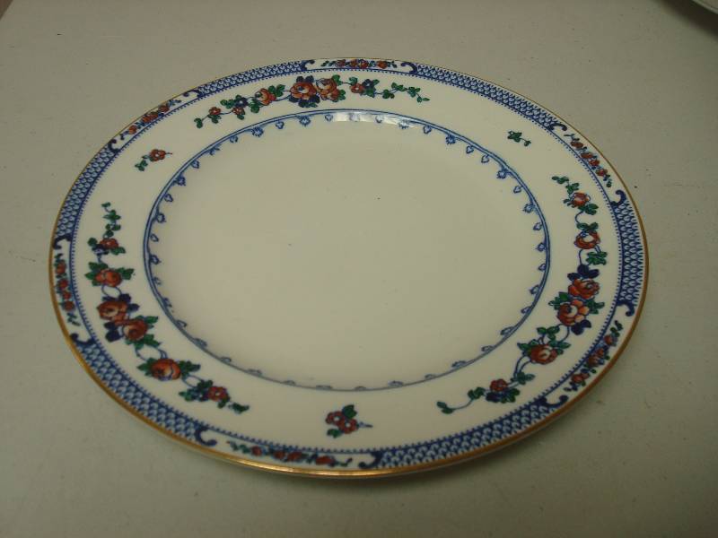 lot 152 image: Vintage Crescent Ware Paradise Fine China Pla...