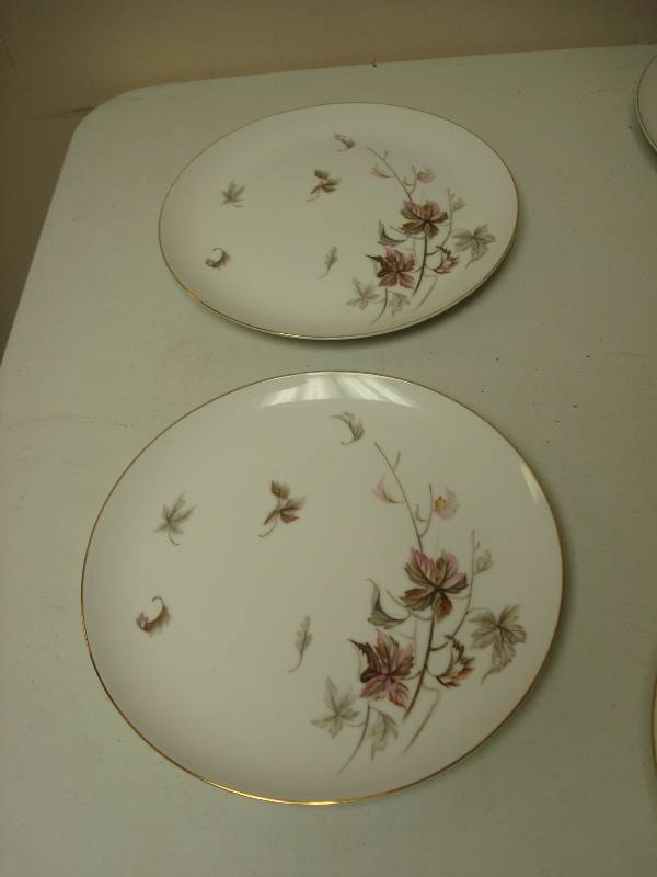 lot 158 image: Pair Of Yamaka&nbspFine China Plate, Montrea...