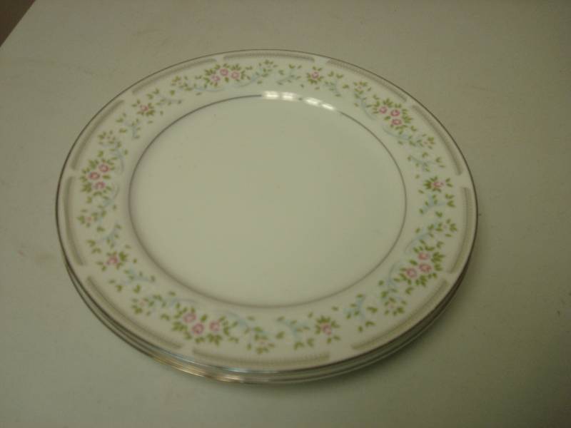 lot 174 image: Three Elegance Fine China Plates, Japan, May ...