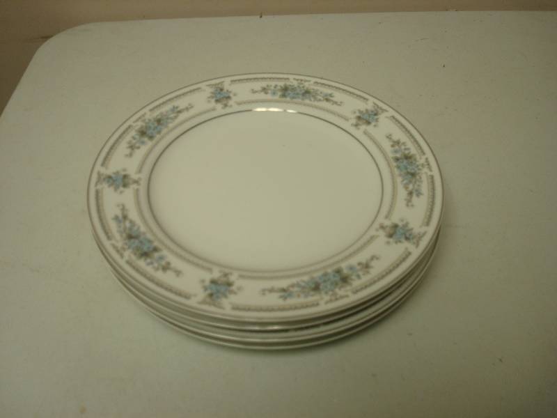 lot 177 image: Set Of W Fine Porcelain China Elington Plates...
