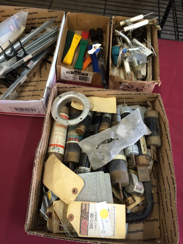 Assorted HVACR parts and components