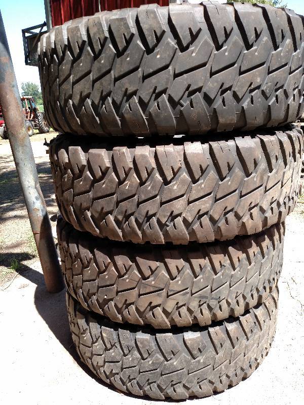 (4) Goodyear Wrangler 35X12.50R15LT...