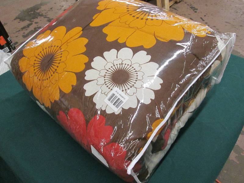  Twin Sized Brown Flowered Pattern...