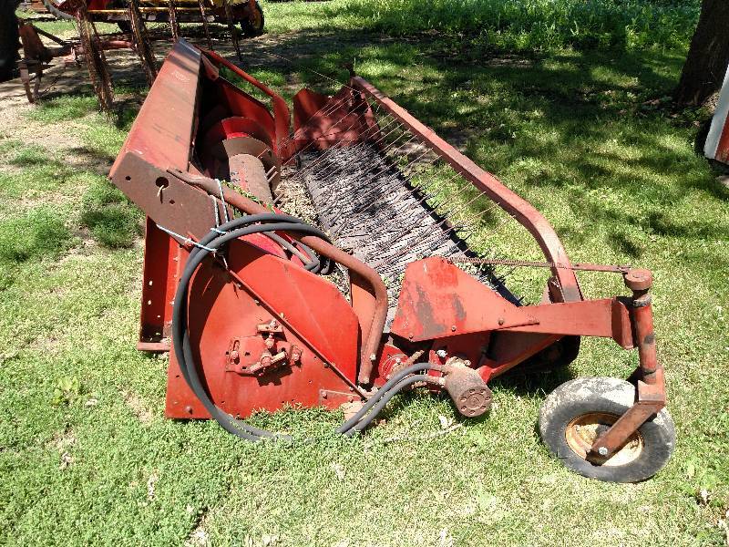 International Harvester 810 10 Gra...
