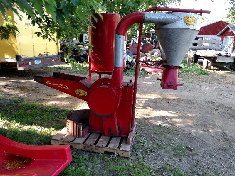 Farm Equipment in Farmington, Minnesota by JMS Auctions