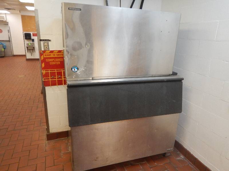lot 12 image: Hoshizaki Ice Maker with Ice Storage