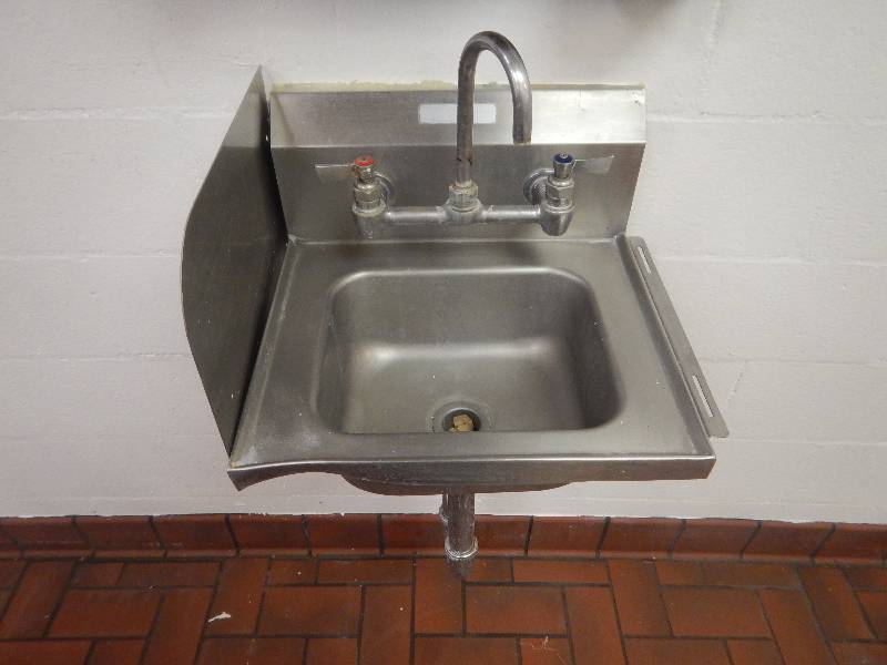 lot 31 image: Sink with Faucet