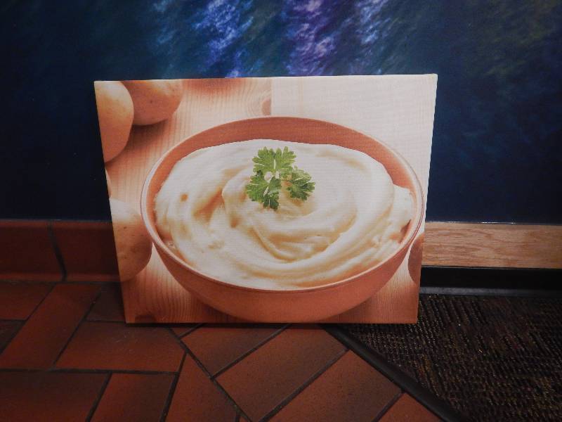 lot 42 image: Potato Canvas Picture