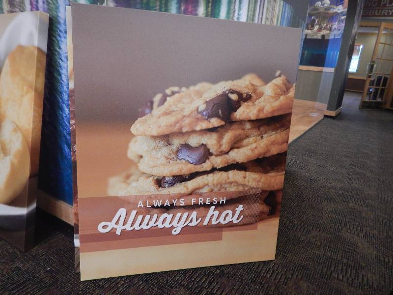 lot 46 image: Cookie Canvas Picture