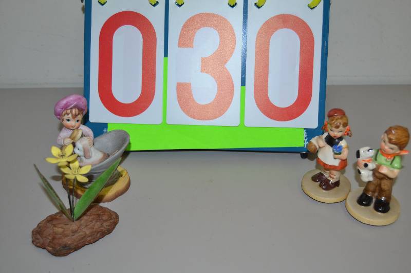 Figurines