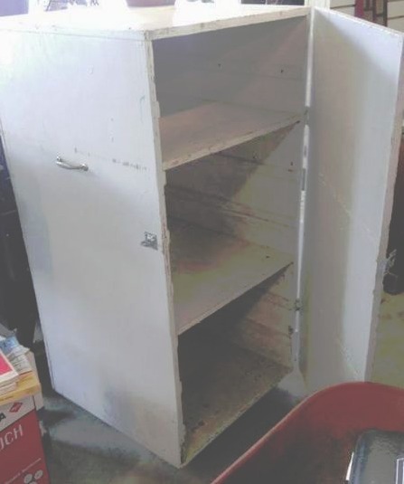 lot 59 image: Storage Cabinet On Wheels, Lockable