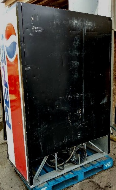 lot 69 image: Two Door Pepsi Cooler