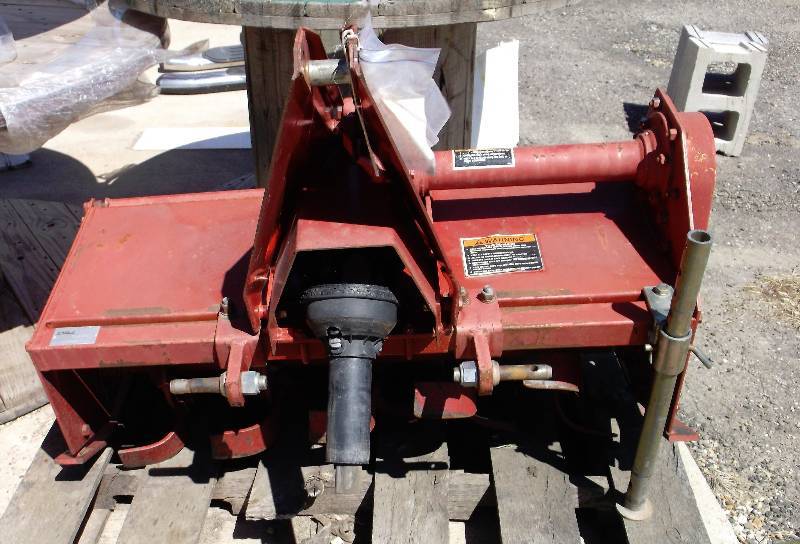 lot 50 image: Three Point Garden Tiller