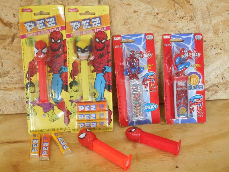 lot 63 image: Flat Of (5) Spider-Man & (1) Wolver...