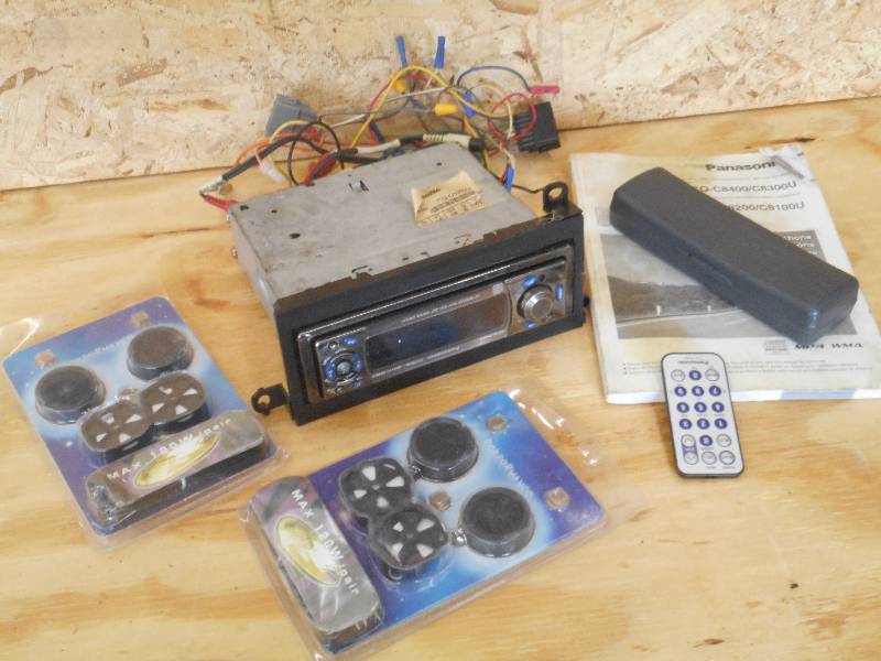 lot 74 image: Flat Of Panasonic CD-Stereo & (2) ...