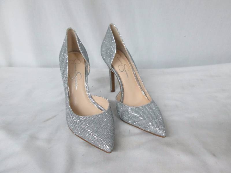 lot 64 image: Jessica Simpson Claudette DOrsay Pump