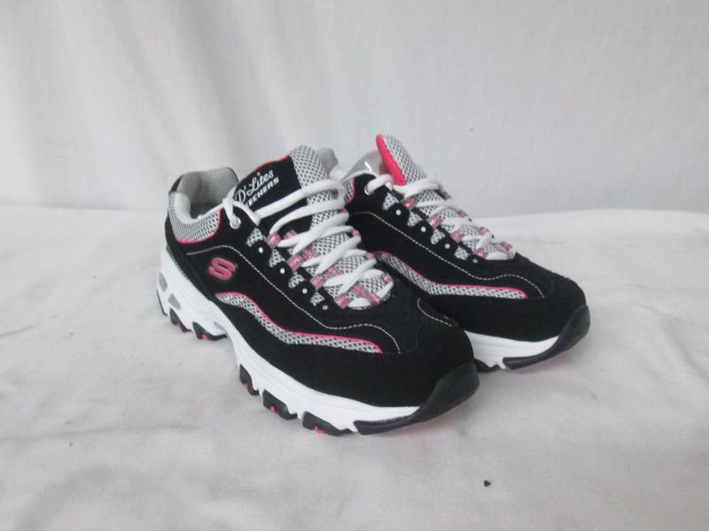 lot 66 image: Skechers Womens Centennial Lifesaver Memory Foam Walking Shoe