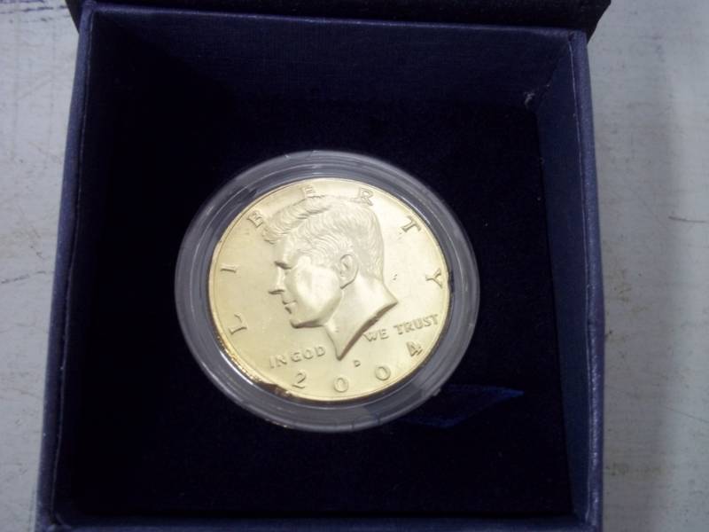 2004 gold colored Half Dollar