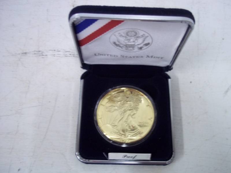 1994 Liberty Gold Colored Dollar  1 oz Fine Silver