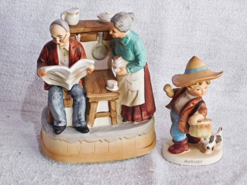 lot 46 image: a Price music box figurine Japan and another figurine