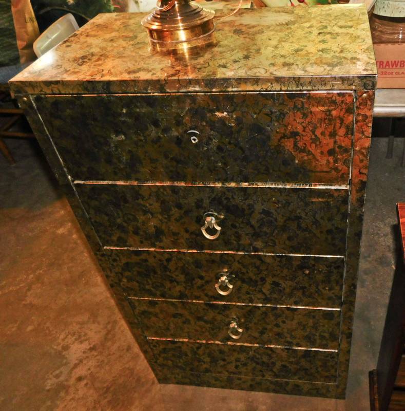 lot 94 image: 5 drawer metal drawer unit and brass lamp
