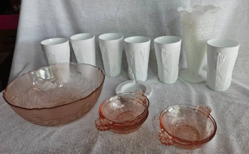 lot 143 image: 6 grape milk glass, white hobnail vase and ashtray and more