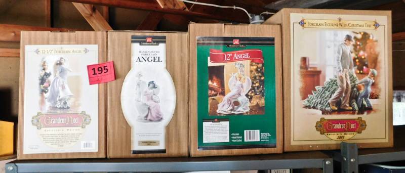 lot 195 image: Seasonal Holiday larger boxed items Christmas