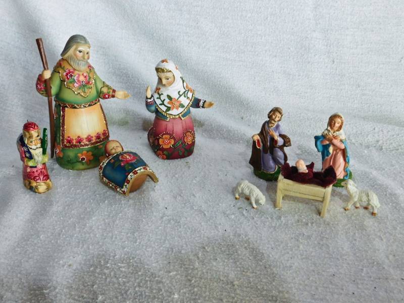lot 200 image: Seasonal Holiday dcor, Holy FamilyNativity Christmas