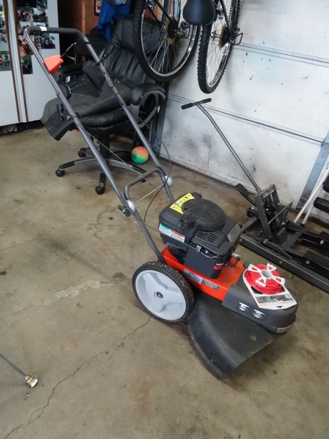 lot 22 image: Husqvarna Weed Trimmer