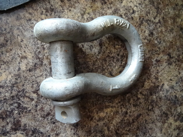 lot 56 image: 8 12 Ton Clevis