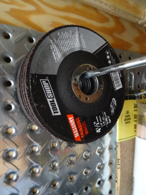 lot 61 image: 5 Grinder Discs, 4 12