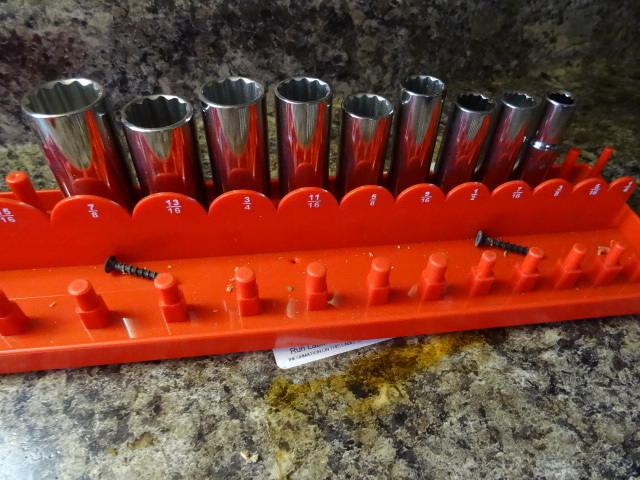 lot 73 image: Misc Sockets