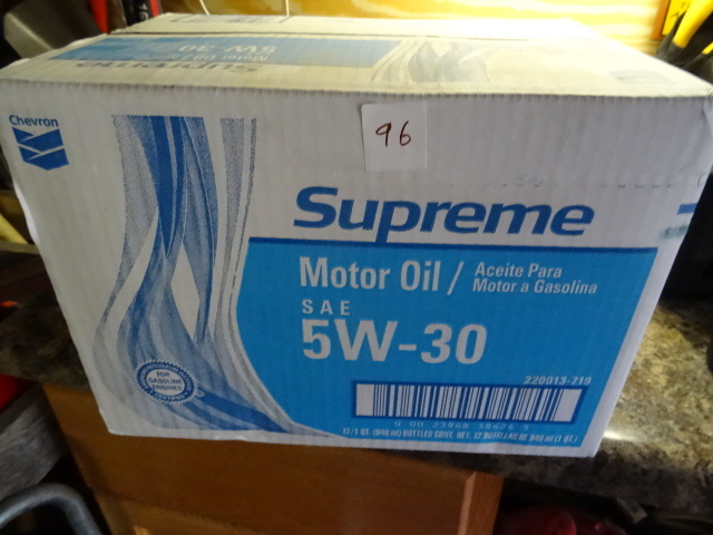 lot 96 image: Chevron 5W-30 Oil 12 Qty
