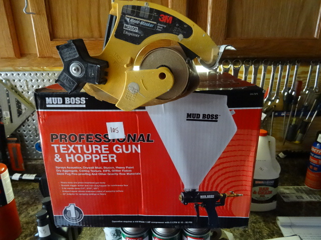 lot 105 image: Professional Texture Gun and Hopper.
