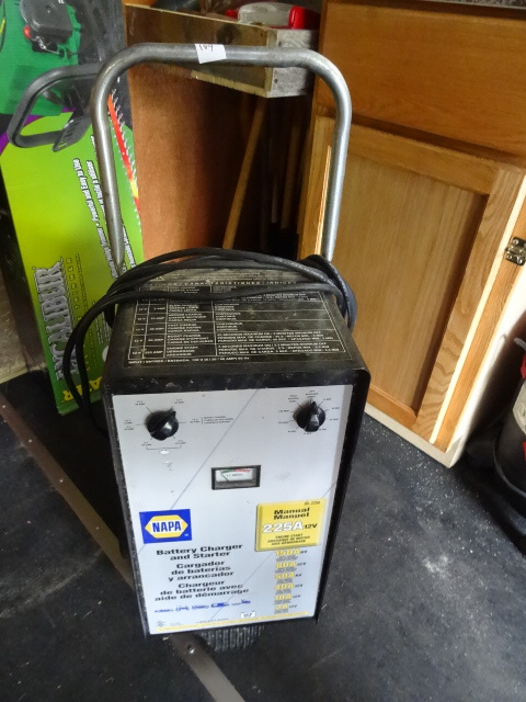 lot 109 image: Napa 225 Amp 12 Volt Battery Charger