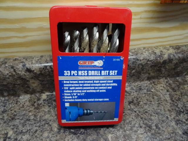 lot 123 image: 33 Piece HSS Drill Bit Set