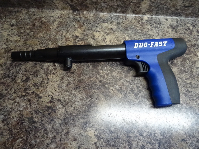 lot 128 image: Duo Fast Powder Actuated Nailer