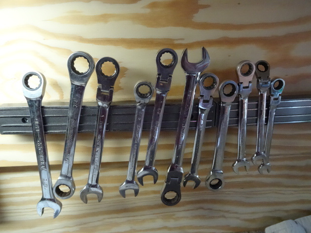 lot 130 image: Pittsburgh Standard Ratcheting Wrenches