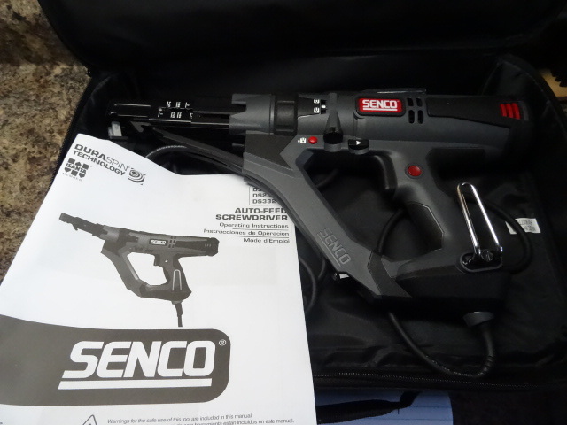 lot 138 image: Senco Auto Feed Screwdriver New