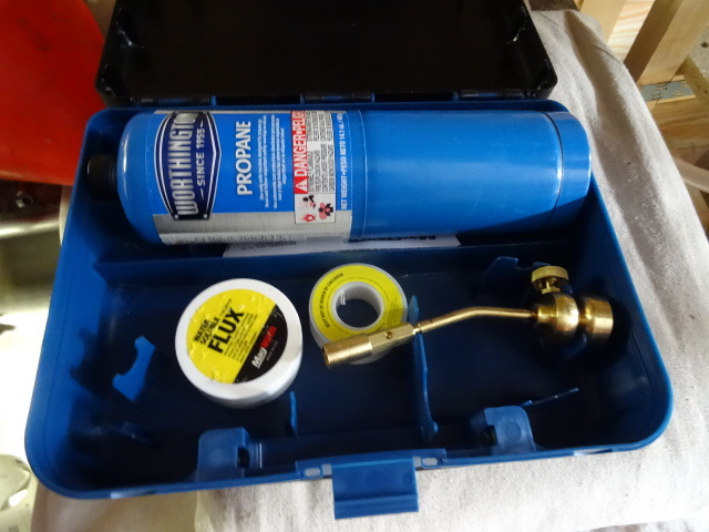 lot 153 image: Propane Torch Kit New