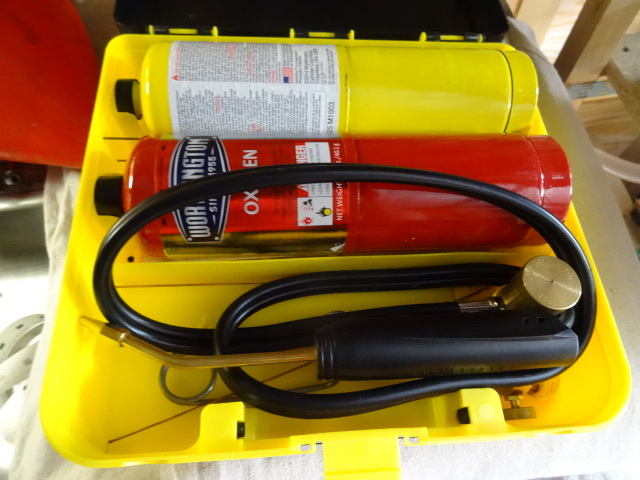 lot 154 image: Mag Torch Oxygen and Map Gas Kit